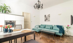 Отель BASTINICA Superior Apartment, OLD TOWN in City CENTER  Загреб